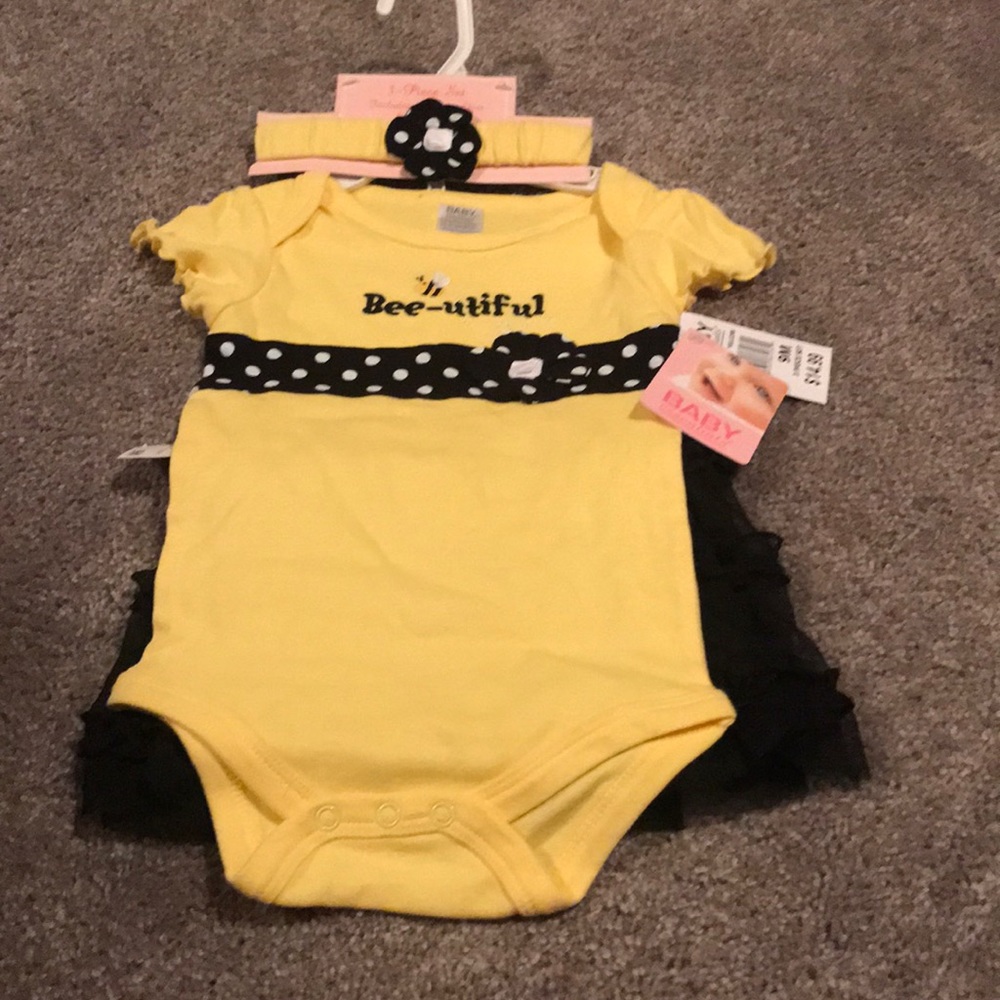 SALE! Baby Girl Outfit NWT